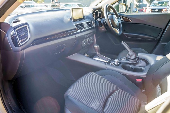 2014 Mazda 3 Maxx
