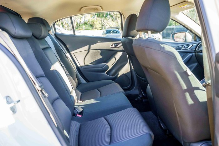 2014 Mazda 3 Maxx