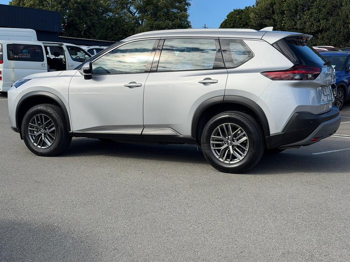 2024 Nissan X-TRAIL ST