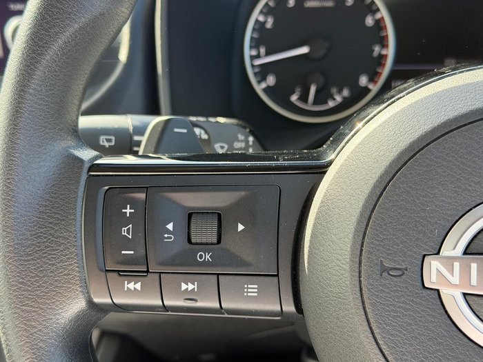 2024 Nissan X-TRAIL ST