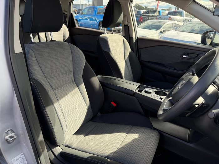 2024 Nissan X-TRAIL ST