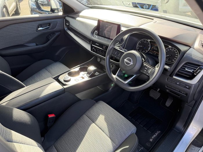 2024 Nissan X-TRAIL ST