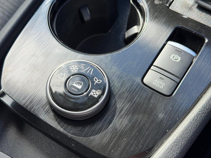 2024 Nissan X-TRAIL ST