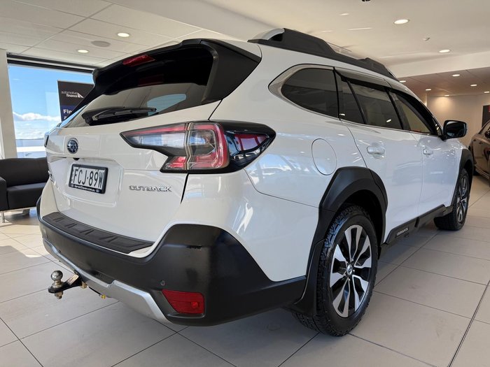 2023 Subaru Outback AWD Touring