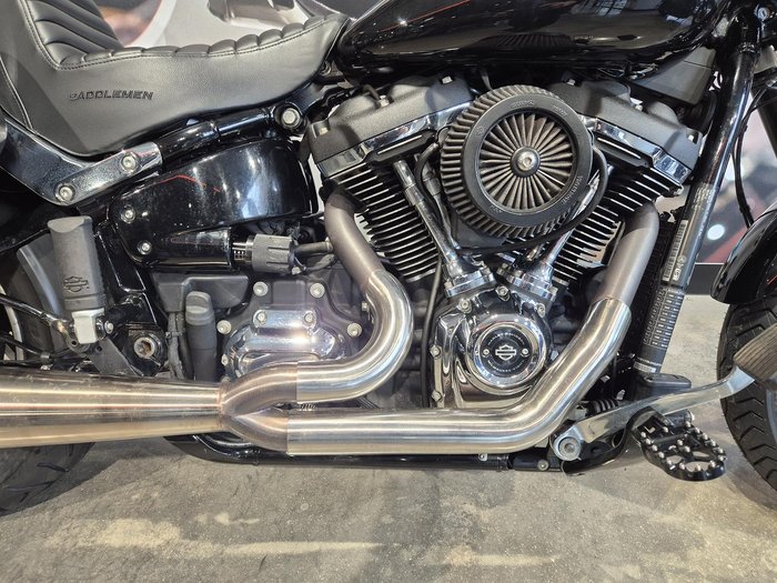 2017 Harley-Davidson Sport Glide 107 (FLSB) Softail Black