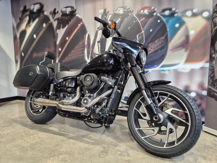 2017 Harley-Davidson Sport Glide 107 (FLSB) Softail Black