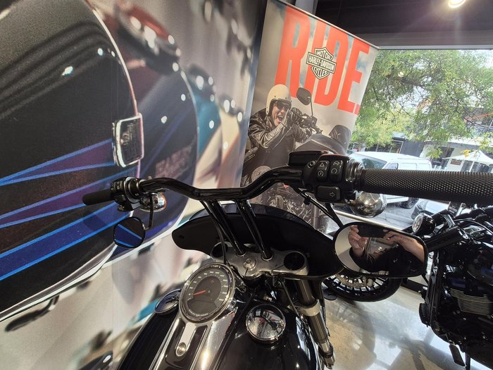 2017 Harley-Davidson Sport Glide 107 (FLSB) Softail Black