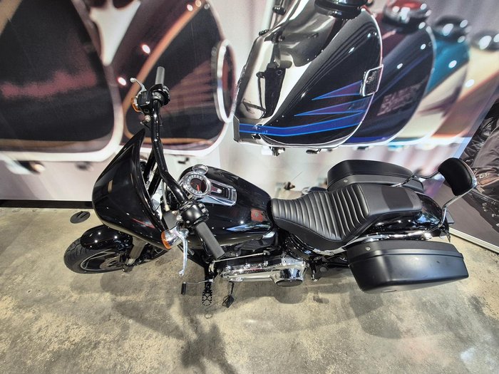2017 Harley-Davidson Sport Glide 107 (FLSB) Softail Black