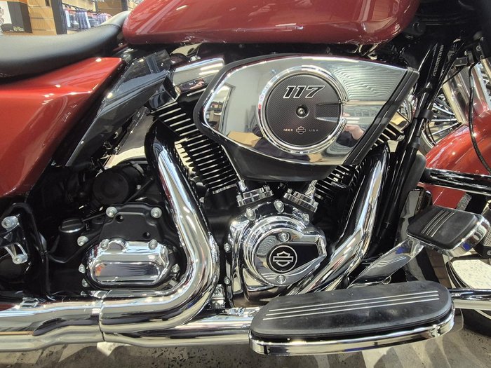 2024 Harley-Davidson Street Glide 117 (FLHX) Touring Red
