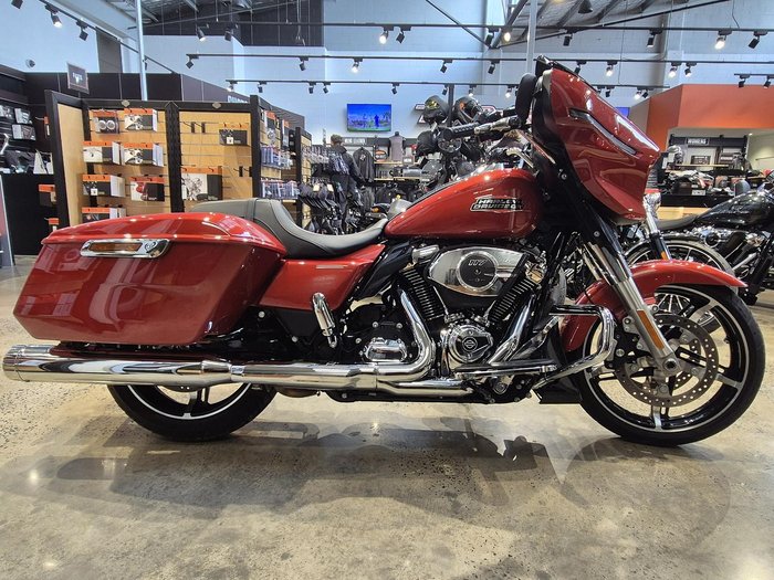 2024 Harley-Davidson Street Glide 117 (FLHX) Touring Red