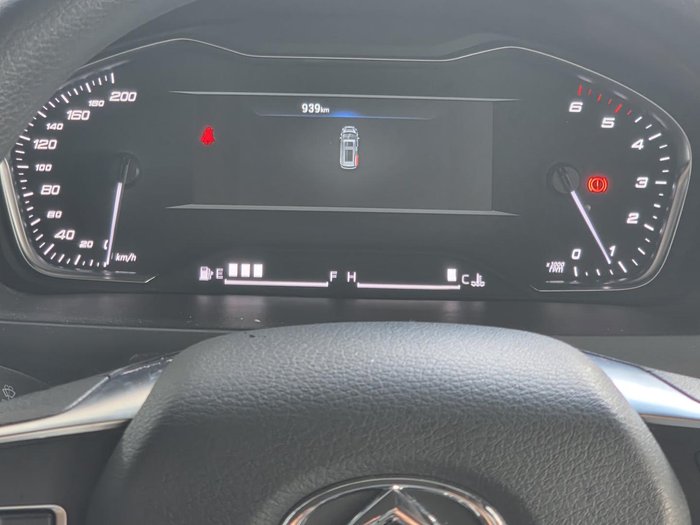 2023 LDV G10 +