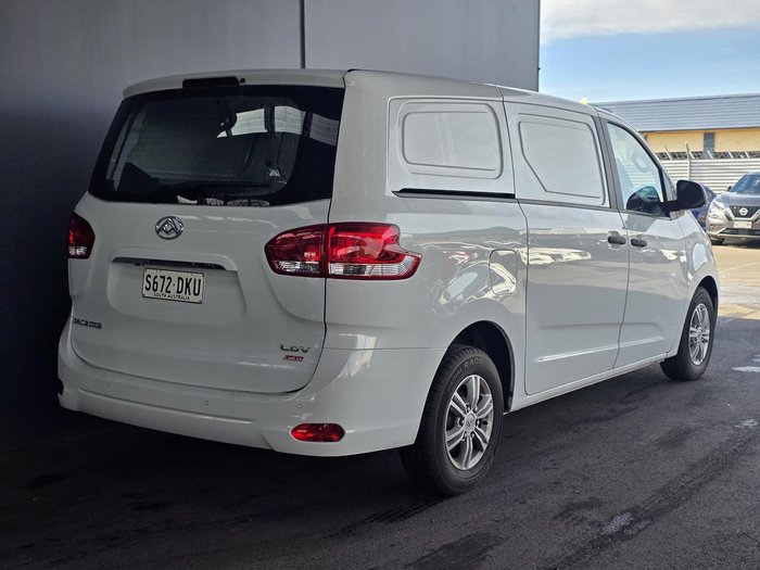 2023 LDV G10 +