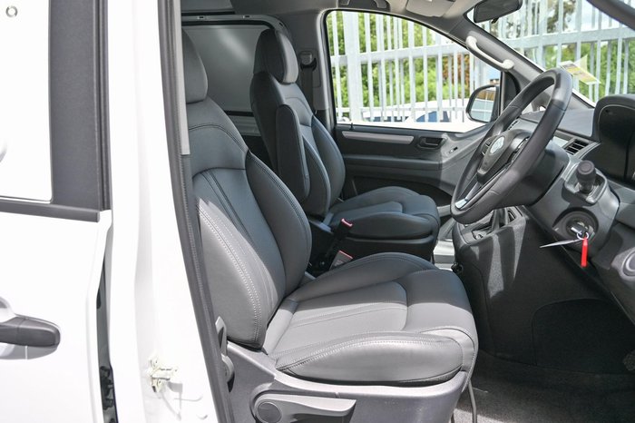 2023 LDV G10 +