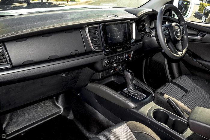 2025 Mazda BT-50 XT