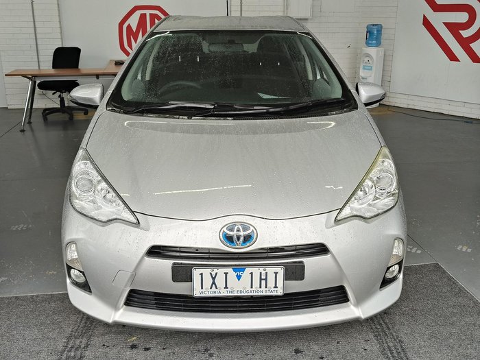 2013 Toyota Prius C NHP10R Silver Pearl