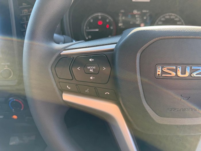 2026 Isuzu D-MAX SX