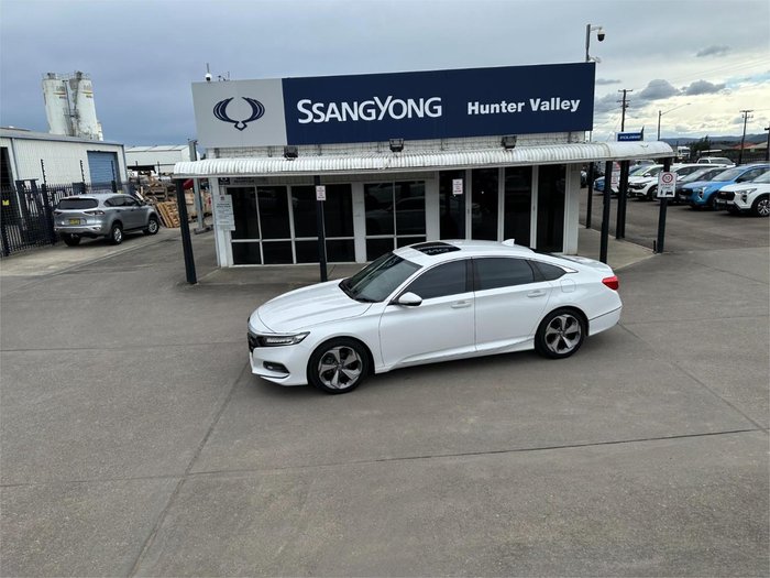 2019 Honda Accord VTi-LX