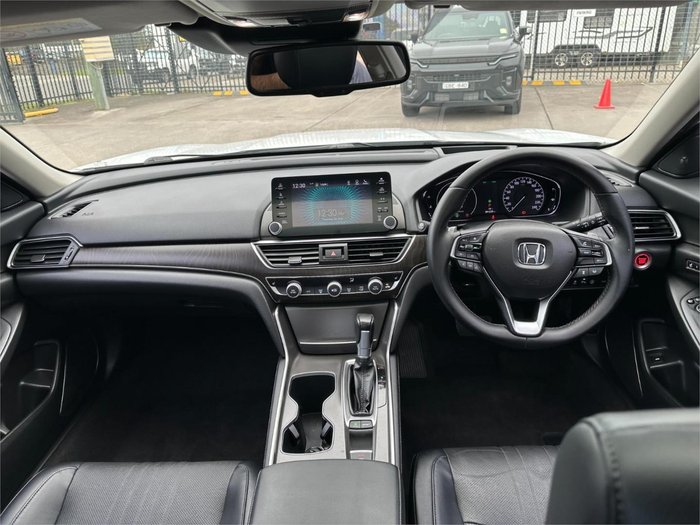 2019 Honda Accord VTi-LX