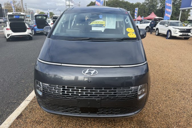 2022 HYUNDAI STARIA