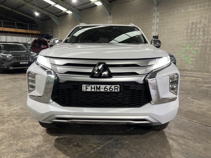 2022 Mitsubishi Pajero Sport GLS