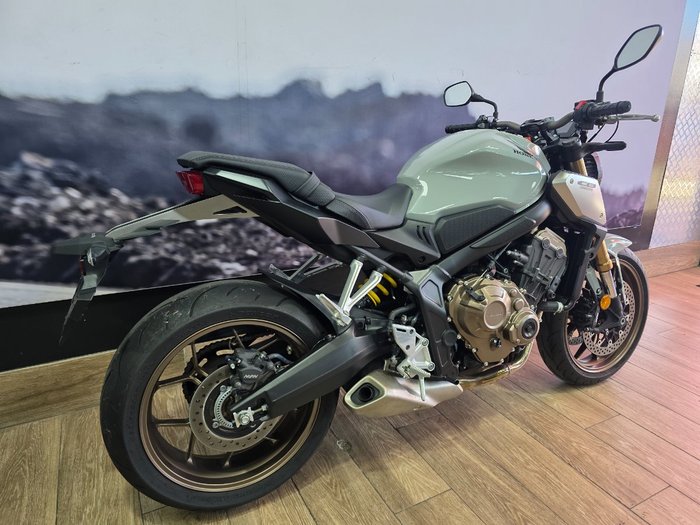 2021 Honda CB650R GREY