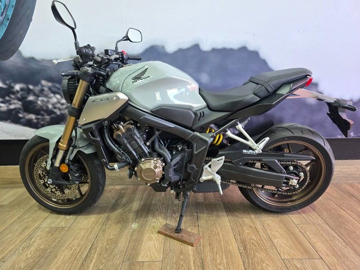 2021 Honda CB650R GREY