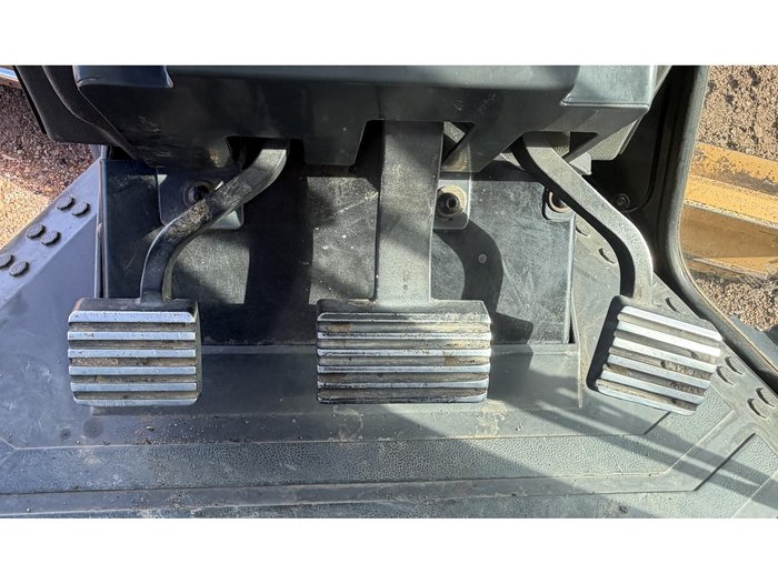 2013 Caterpillar 140M2