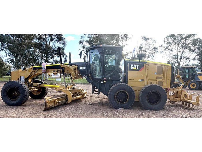 2013 Caterpillar 140M2