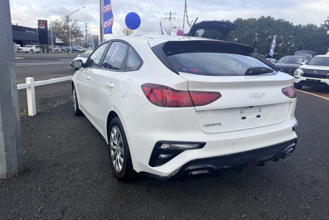 2024 KIA CERATO S SAFETY PACK