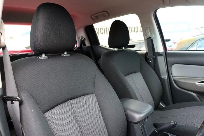 2016 Mitsubishi Triton GLS