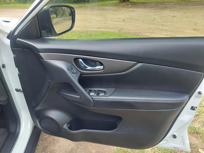 2017 Nissan X-TRAIL ST