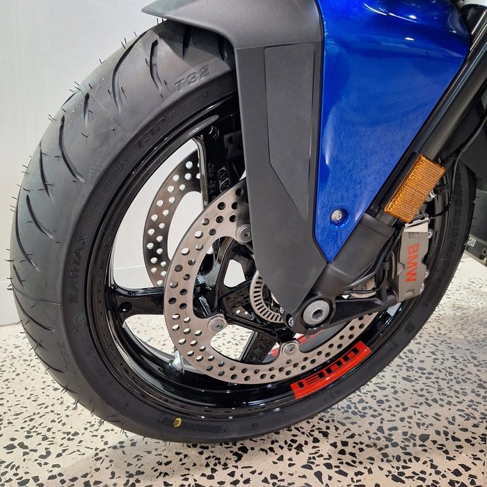 2025 BMW R 1300 RT Impulse
