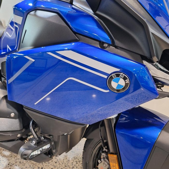 2025 BMW R 1300 RT Impulse