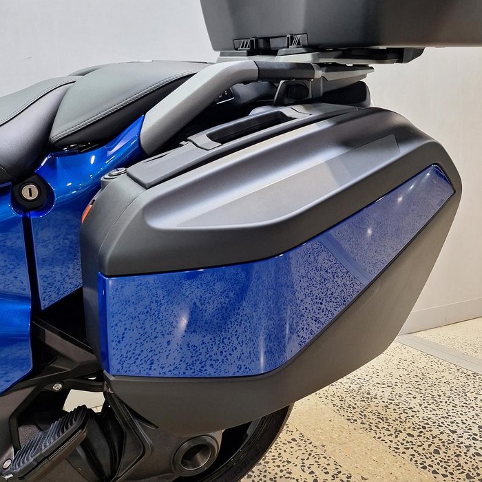 2025 BMW R 1300 RT Impulse