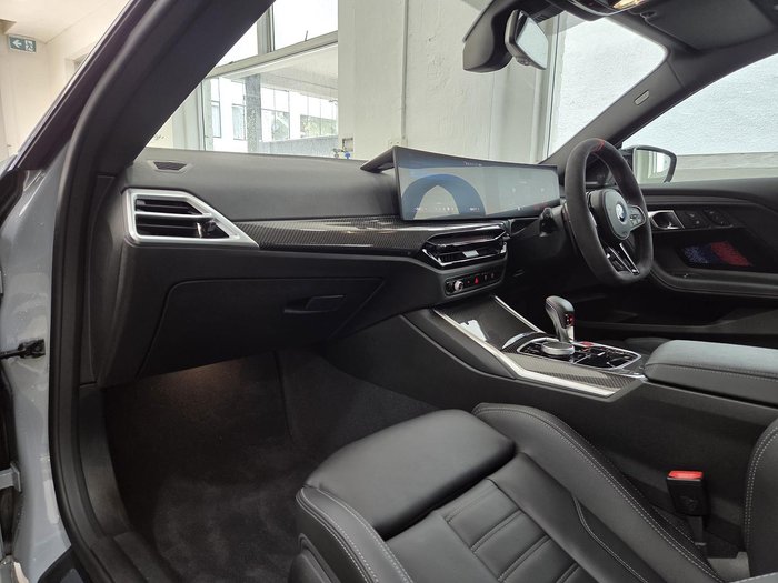 2025 BMW M2