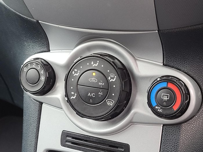 2012 Ford Fiesta CL