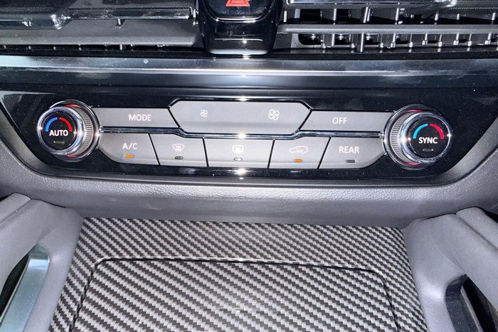 2025 LDV D90 Executive