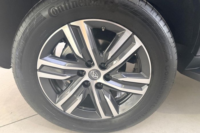 2025 LDV D90 Executive