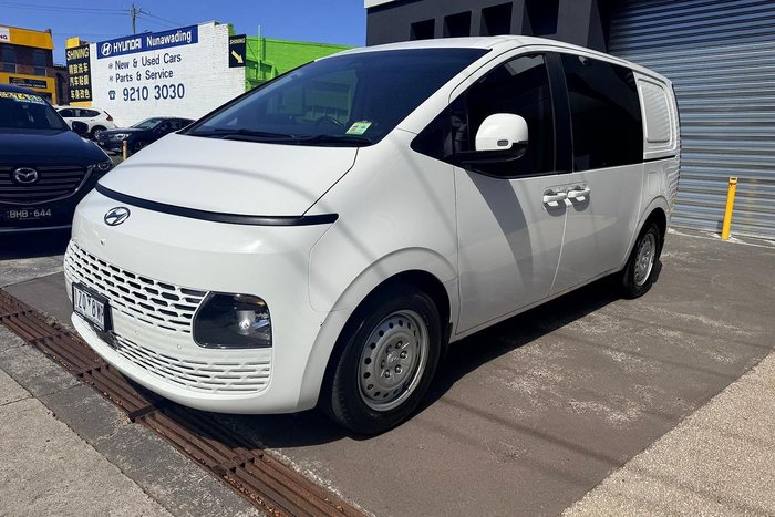 2024 Hyundai STARIA LOAD