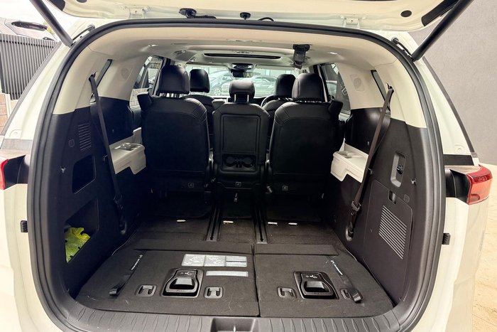 2023 Kia Carnival Special Edition