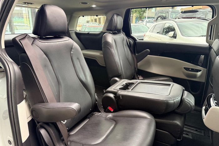 2023 Kia Carnival Special Edition