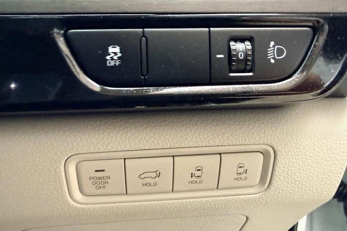2023 Kia Carnival Special Edition