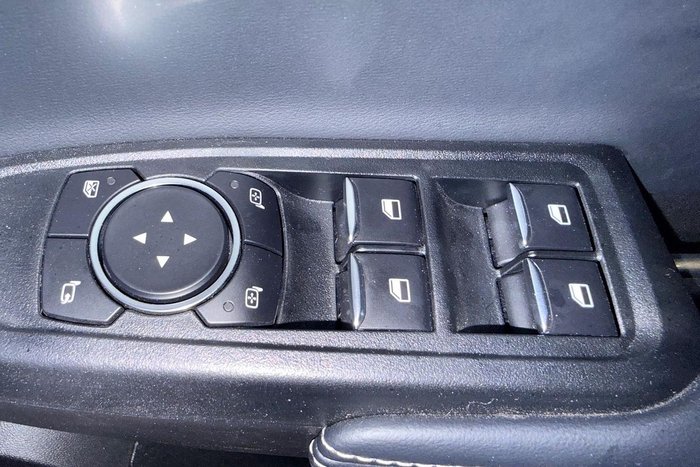 2025 Ford Everest Platinum