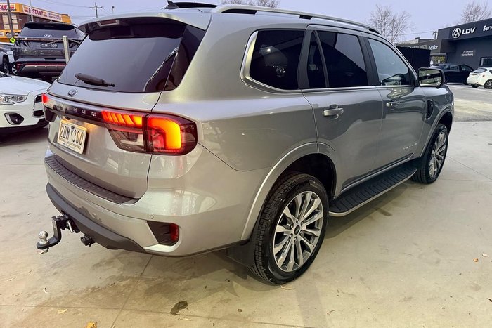 2025 Ford Everest Platinum