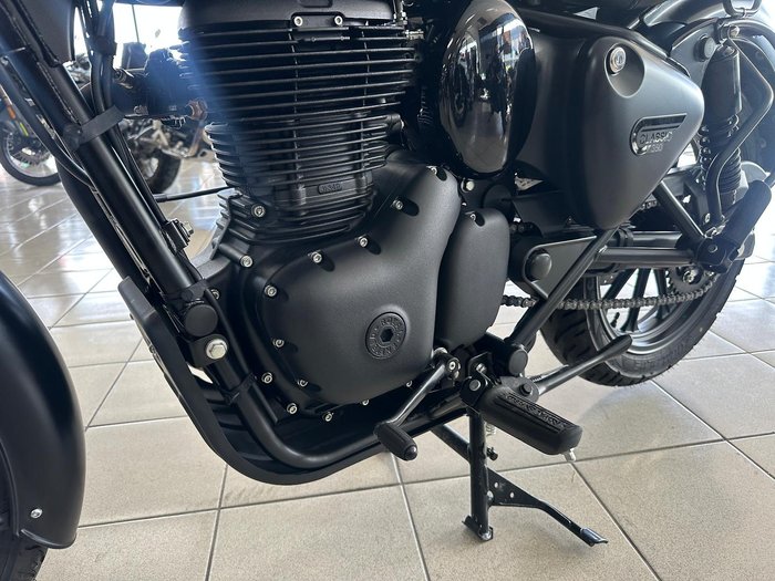 2025 Royal Enfield Classic 350 Dark