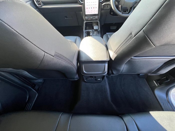 2025 Ford Everest Trend