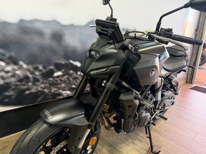 2026 Yamaha MT-07 HOAT MDNMD MAT DARK GRAY METALLIC