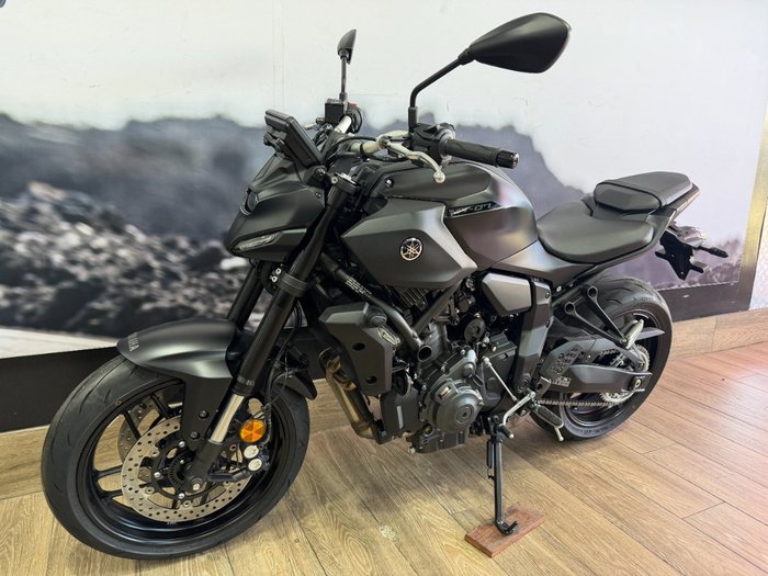2026 Yamaha MT-07 HOAT MDNMD MAT DARK GRAY METALLIC