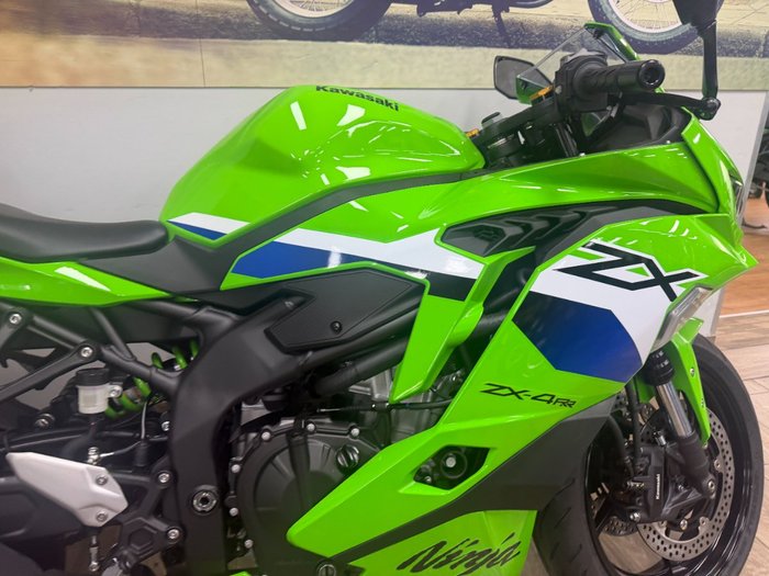 2026 Kawasaki NINJA 400 ZX-4RR KRT LIME GREEN