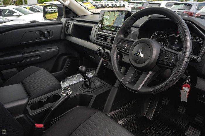 2026 Mitsubishi Triton GLX